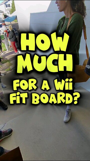 Hunting for Treasure at this #estatesale #thrifting #garagesalefinds #reseller