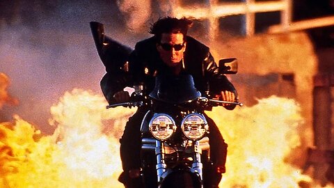 💥 Mission Impossible 2 | INSANE Motorcycle Chase Scene | Tom Cruise Action at Its Peak! 🔥