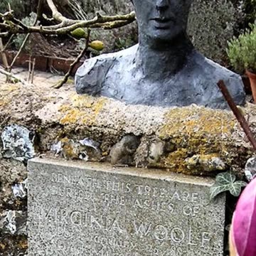 FAMOUS GRAVES - VOL. 631: VIRGINIA WOOLF