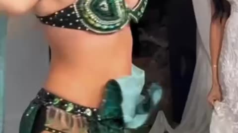 Belly dance hot girl 😍😍😍😍