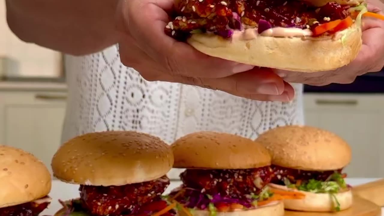 Best Crispy Fried Chicken Burgers 🍗