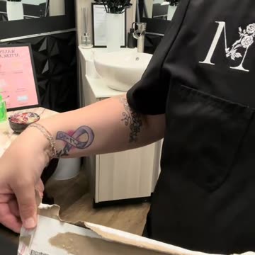 Unboxing Sexy Smooth Cherry Desire Hard Wax in Illinois | @megans_beauty_suite First Look