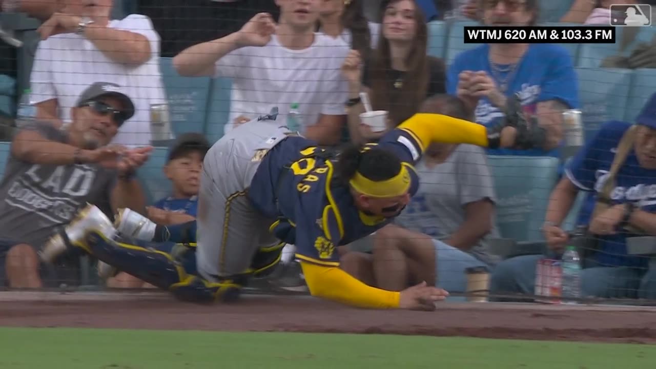 William Contreras arriesgando el físico