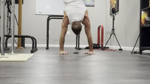 Chasing the 60-Second Handstand – Day 2