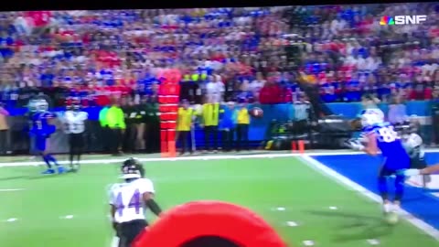 Bills QB #17 Josh Allen throws a 🎯 to TE #86 Dalton Kincaid