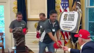 🚨 President Trump just invited these hardworking men renovating the White House into the Oval Office