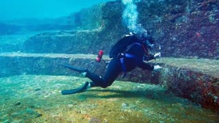 👽🌊 A Extraordinária Pirâmide Submersa do Japão! | TheTruthAbove
