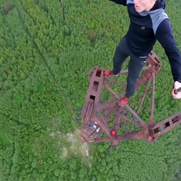 🔭 Deep Clarifying – In the Heights of Silence