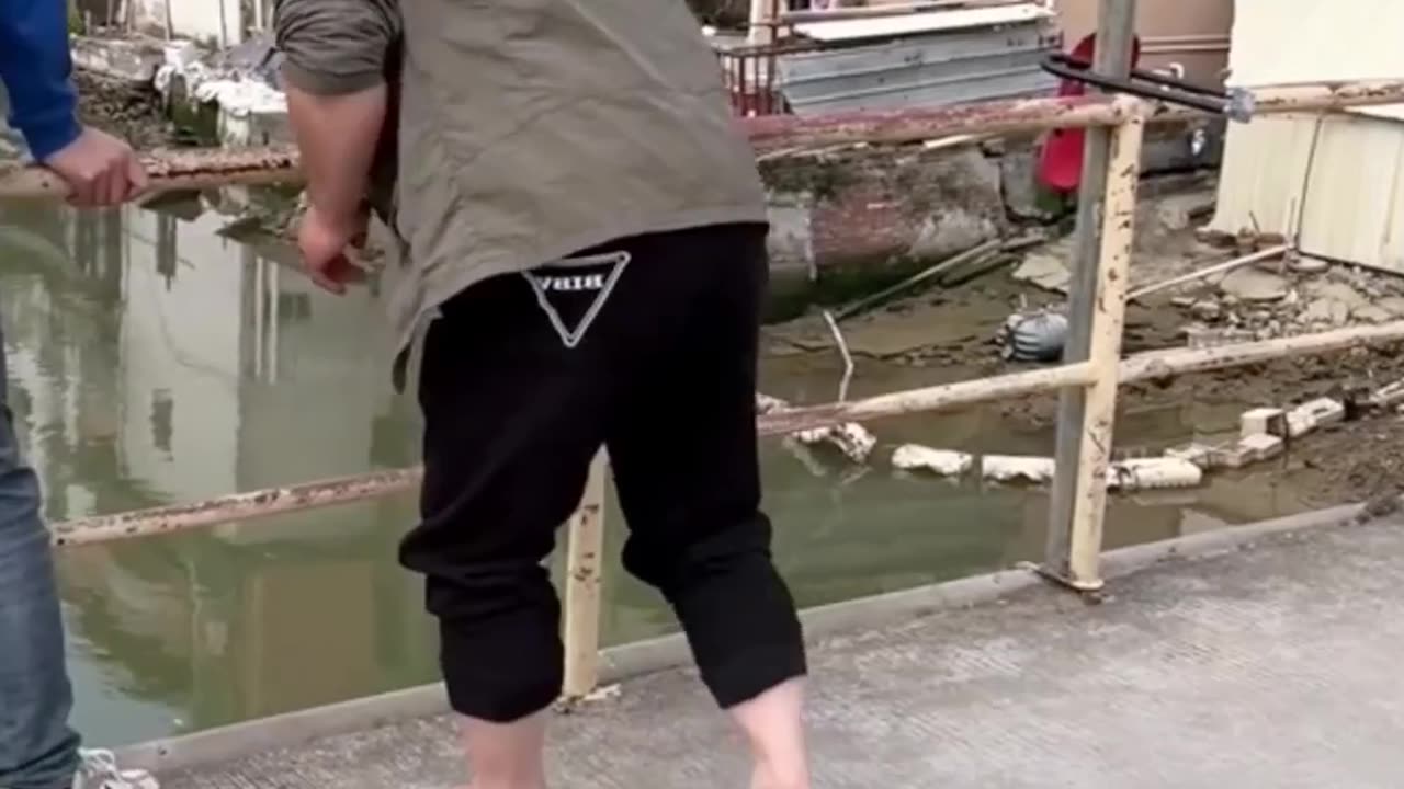 FUNNY CHINA 15