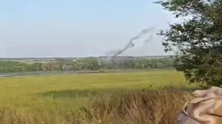 🇺🇦Soldiers filming Rus helicopters somewhere on the frontlines