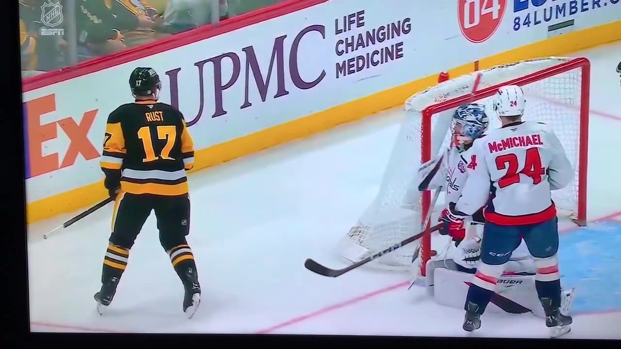 Penguins RW #17 Bryan Rust PP🥅(31)🏒Wrist-Shot Goal