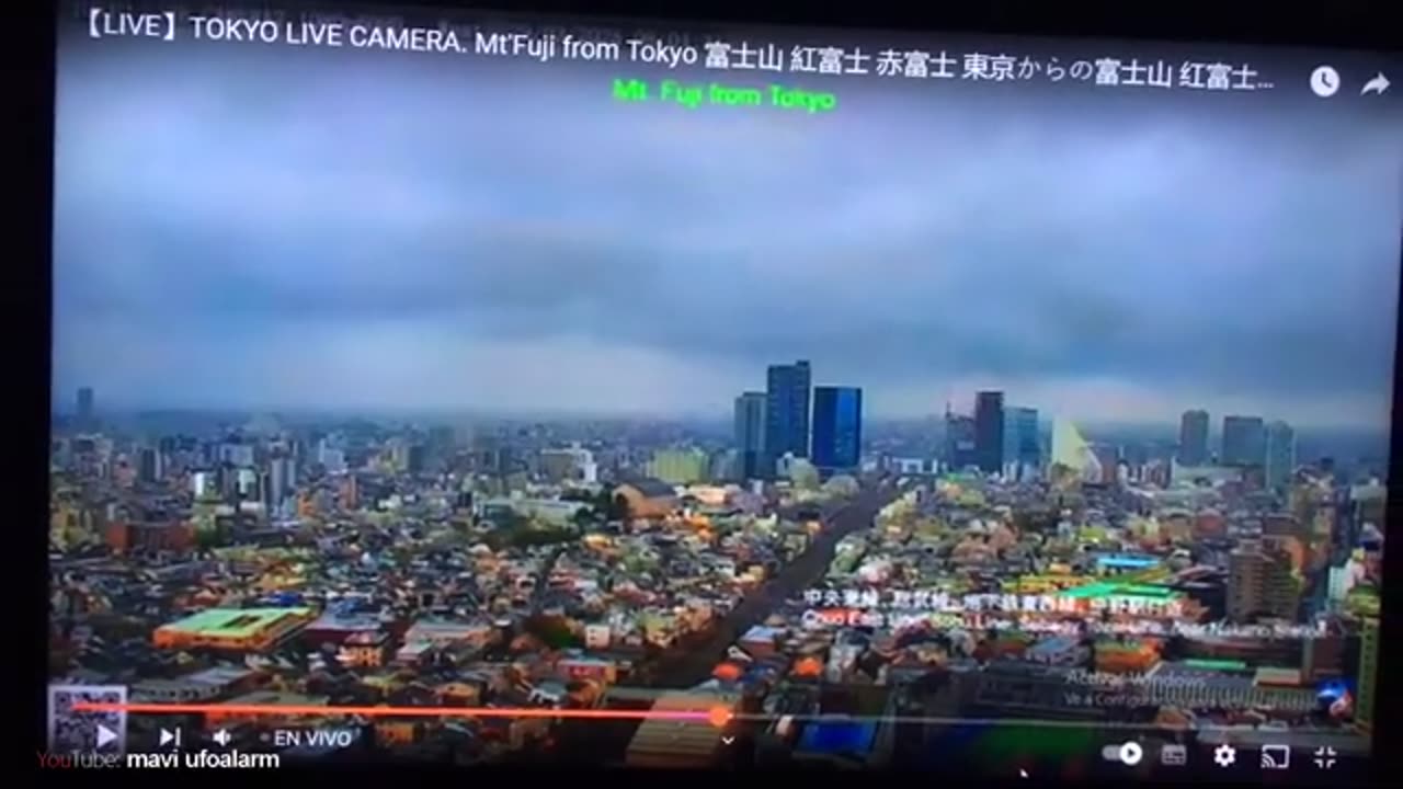 Une chose étrange filmée par une caméra de sécurité à Tokyo ! Un OVNI