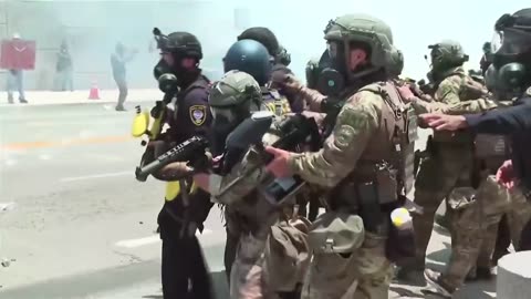 🚩Protesters Clash with National Guard & ICE officers in Los Angeles Riots