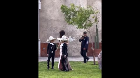 ¡BODA DE ENSUEÑO!💍#AleCapetillo llegan en CARRUAJE y Eduardo Capetillo entrega a su HIJA