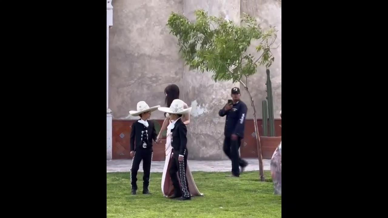 ¡BODA DE ENSUEÑO!💍#AleCapetillo llegan en CARRUAJE y Eduardo Capetillo entrega a su HIJA