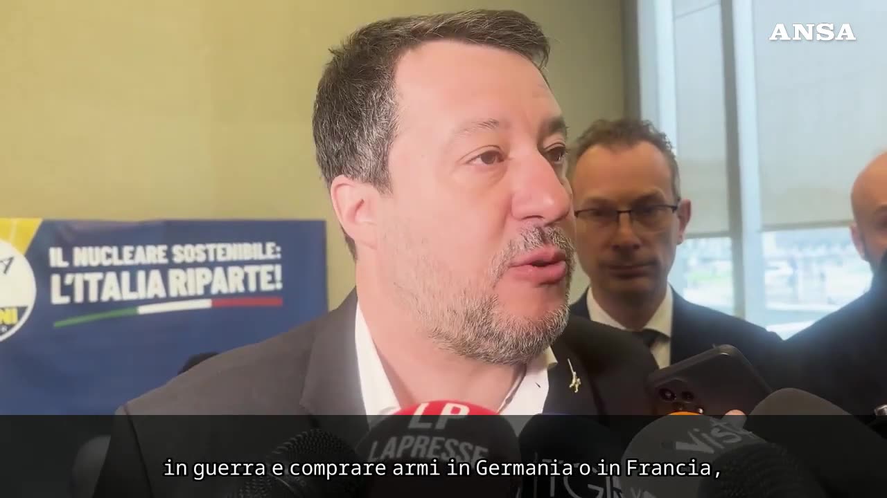 NOTIZIE DAL MONDO Salvini:'Giusto aumentare investimenti in difesa al 2% del PIL per le armi della NATO mentre fare debito per improbabili eserciti europei invece no' poi in parlamento UE voto contro il piano di riarmo e chiamo Putin criminale..