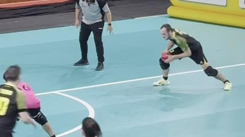 😰 A *NEW* Sport ?!