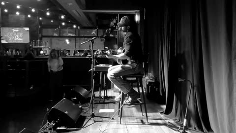 Sam Cieri (Nicotine Dolls) - Be Your Man (Cover)