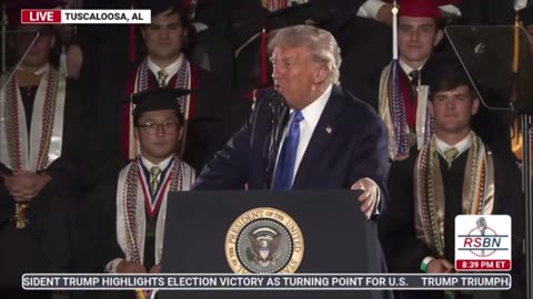 Pres Trump gives graduates at University of Alabama a big pile of hope