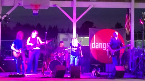 Dangerous Type - Shook me all night long -