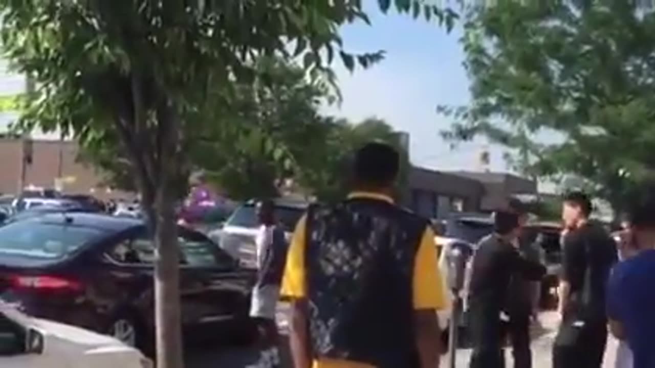 Fight Over Chinese Buffet In The Street