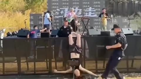 🤣😂 Epic Fail! How to Get Over the Fence... NOT! | FunFM