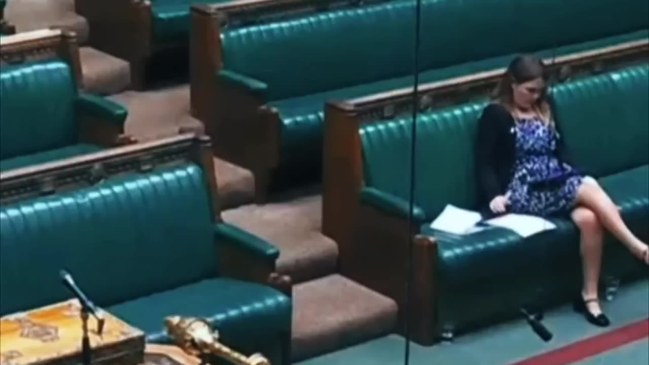 Lee Anderson FUMING with Labour MPs
