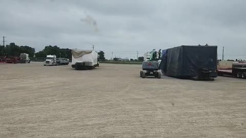 HURRY UP AND WAIT!!! #ourtruckinglife #trucking #reallifetruckers #vistatrans #atruckerslife