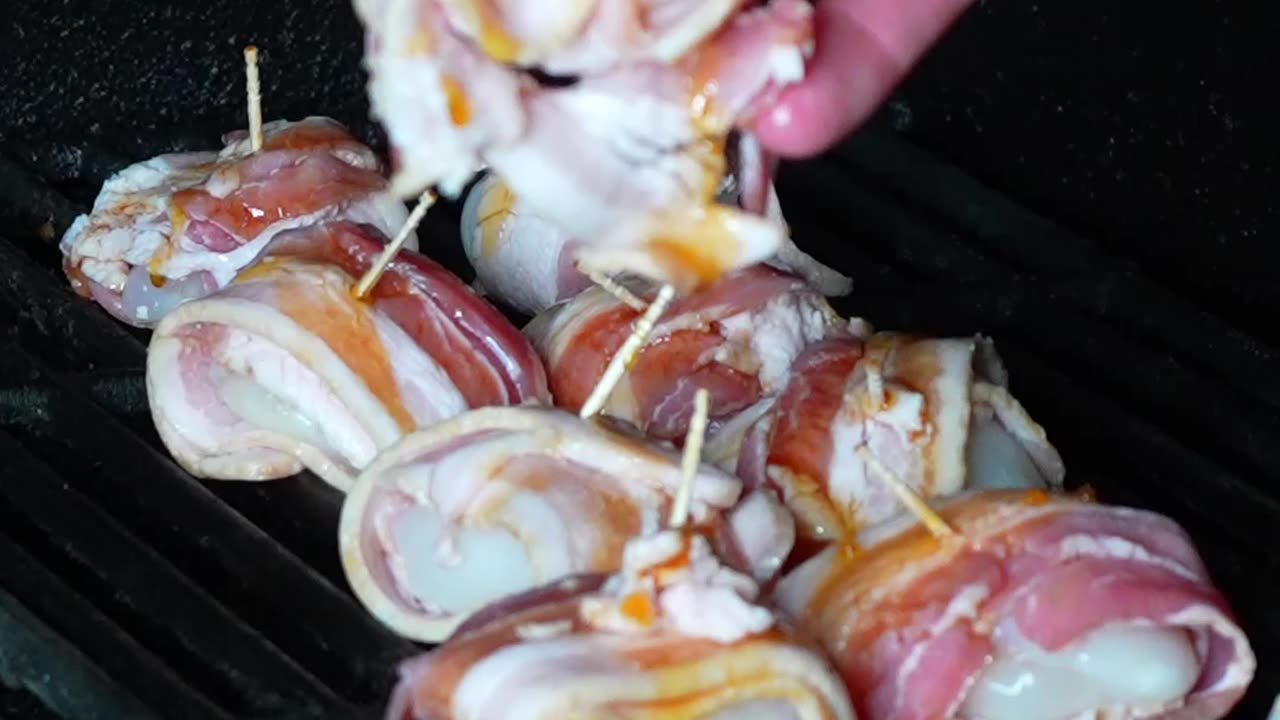 Smoked Scallops Wrapped In CRISPY Bacon Are Absolutely Irresistible #shorts