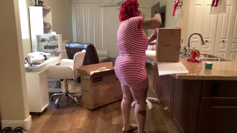 GOTTA DRESS ON TODAY.. PUTTING THIS CHAIR TOGETHER FOR THE NAIL SHOP