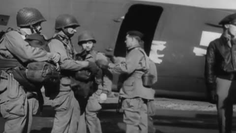 BRITISH-AMERICAN PARATROOP STORY - BRITISH-AMERICAN PARATROOP STORY - 111-adc-9687