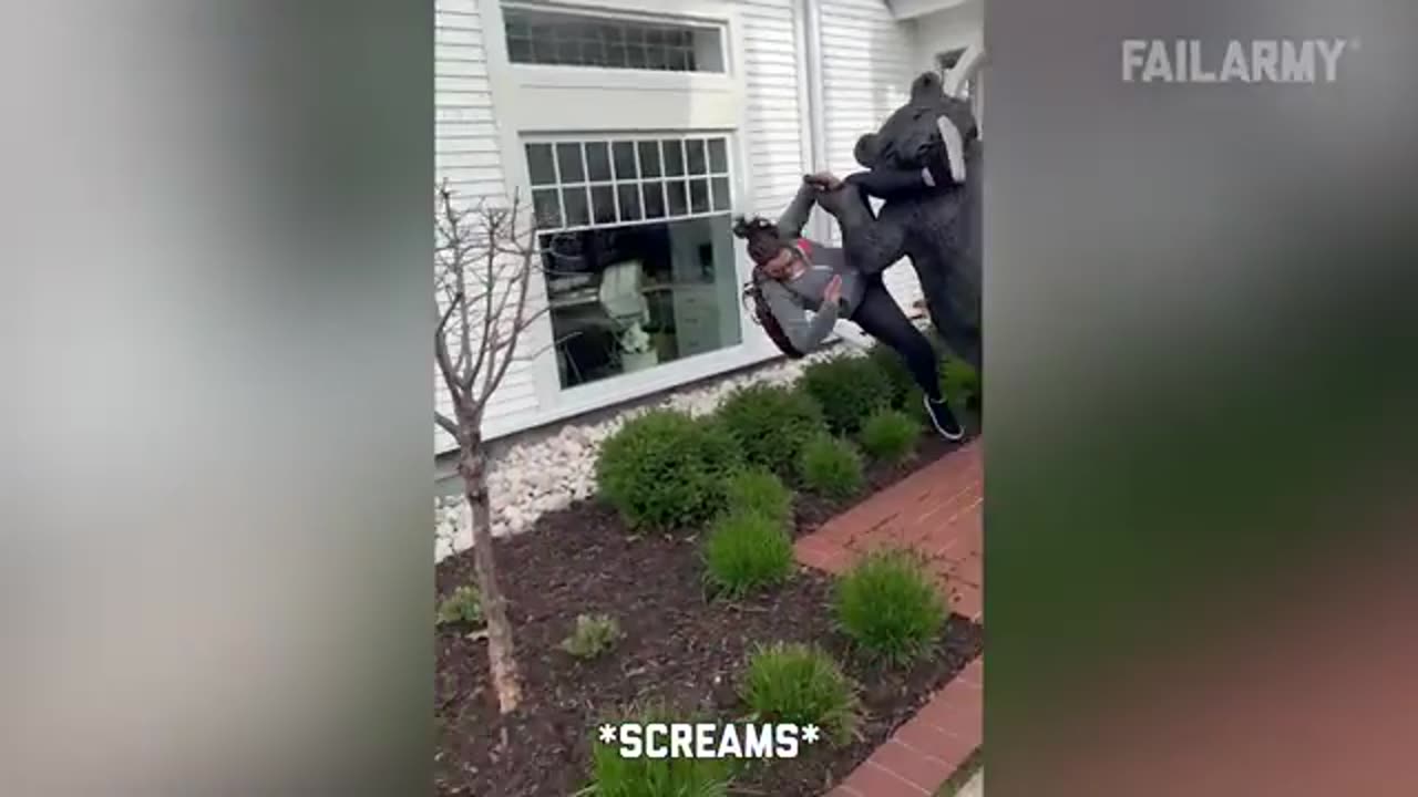 EP 26| Dumb Fails that Broke the Internet this Week 🤣