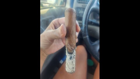 Diab Ellen Dos Caras Leaf Toro Cigar Review