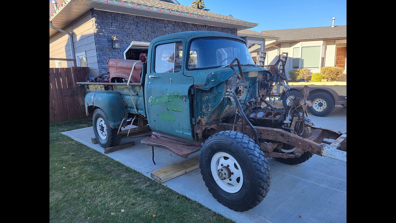 Dodge Power Wagon 1960 W300 - Episode 4 - The Power Giant Comes Home