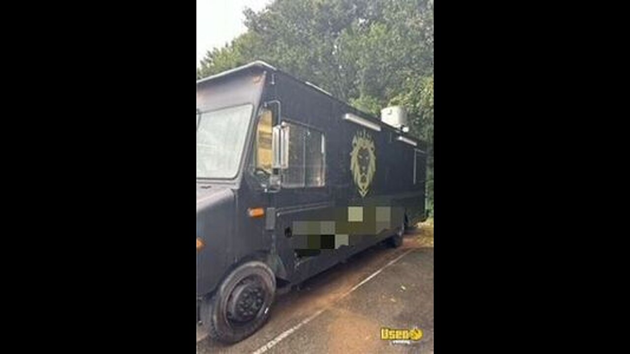 Turnkey - 2006 Chevrolet Workhorse All-Purpose Food Truck with Smoker & Porch