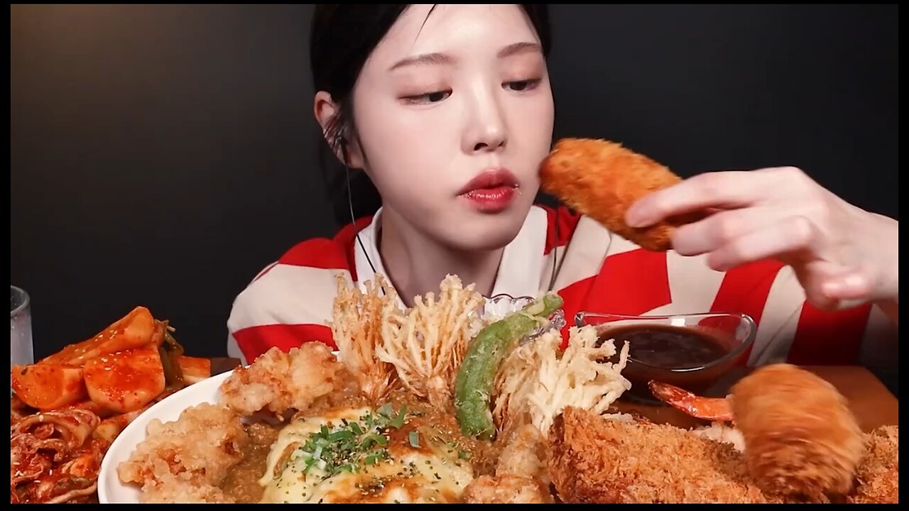 Cheese curry rice, fried chicken, fried enoki mushrooms, pork chop and fried shrimp