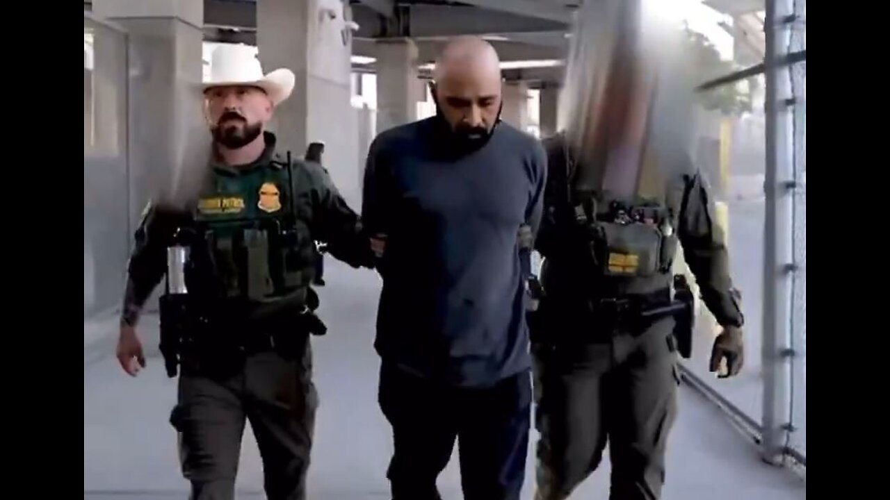 Anti ICE domestic terrorist arrested on cam, forced to do walk of shame