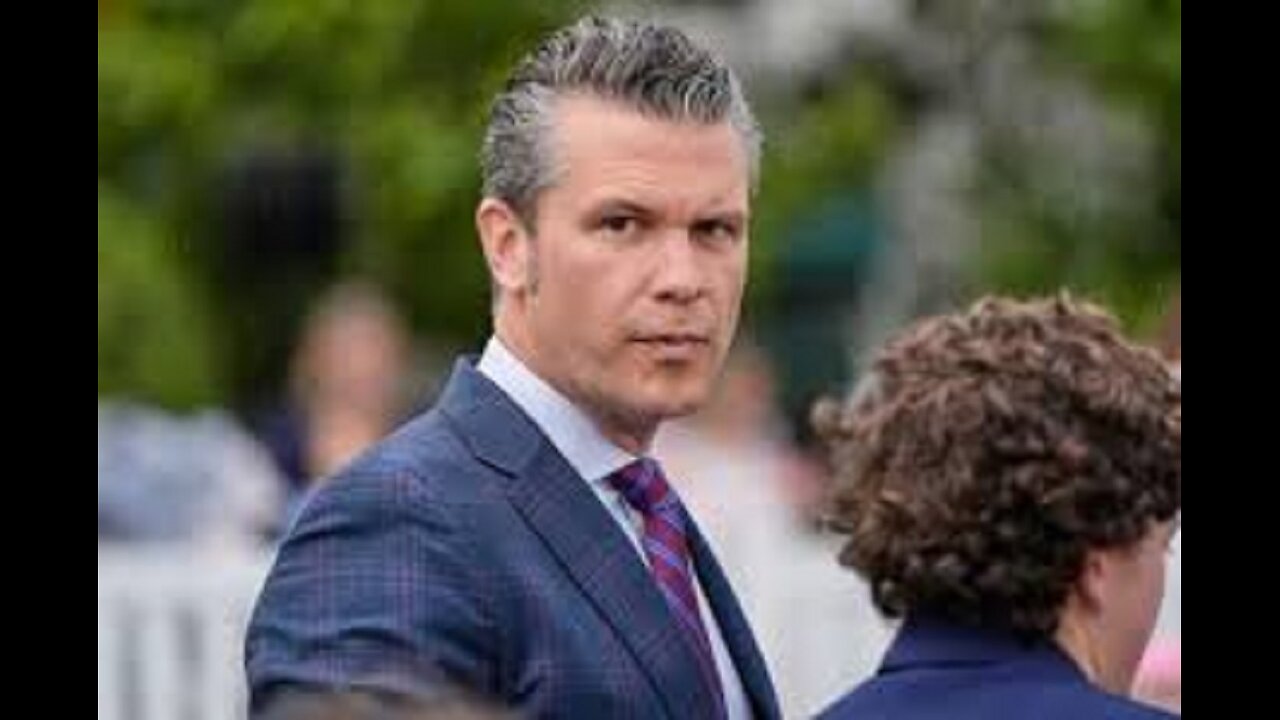 Trump Backs Hegseth 'I Don't View Signal as Important'