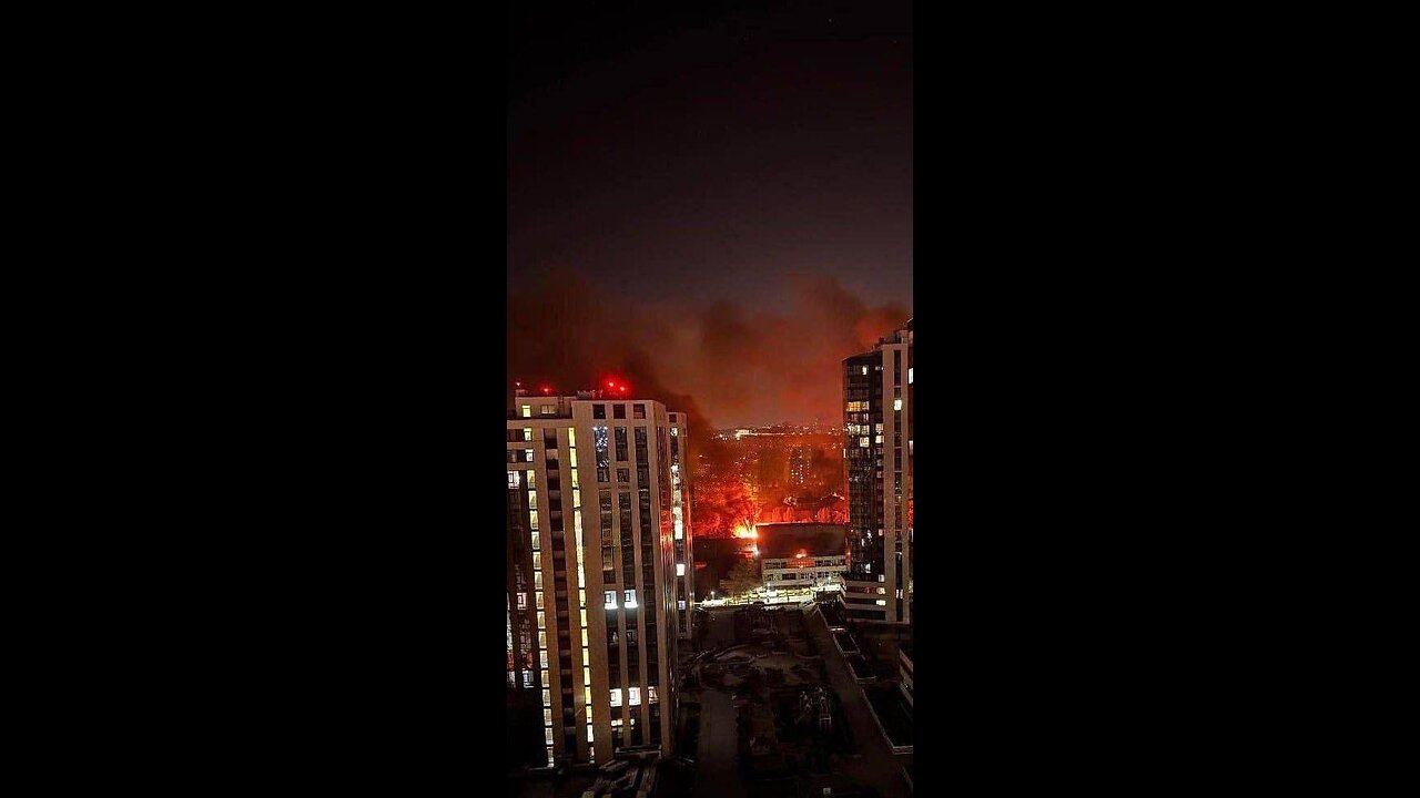 ❗️Dnipro also came under a massive drone attack, sparking multiple fires across