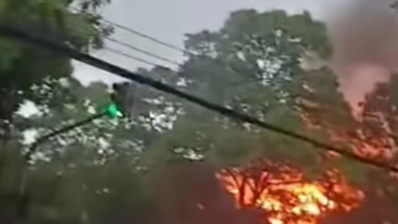 Kantor DPR di bandung dibakar
