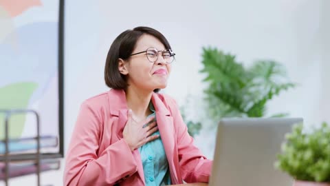 15 Simple TRICKS to Get Rid of ACID REFLUX Naturally