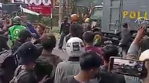 TikTok suspends live video sharing in Indonesia - 7NEWS Australia
