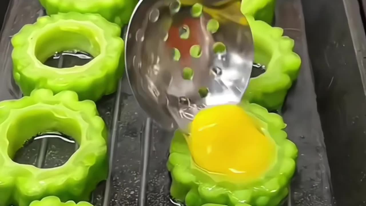 Too mainstream to cook eggs? Try this recipe. Cooking Eggs with Bitter fruit, quick recipe