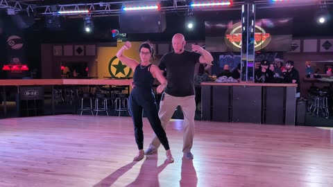 West Coast Swing @ Electric Cowboy with Wes Neese 20251207 185943634