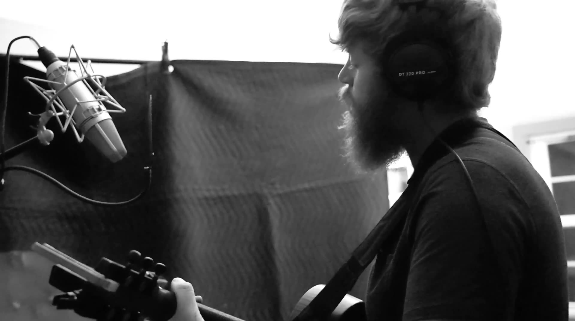 Oliver Anthony: Scornful Woman [Full Song and Music Video]