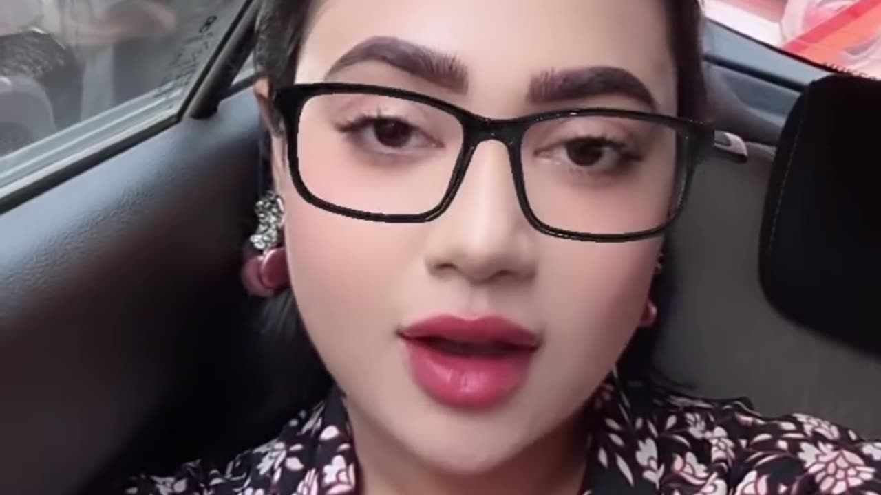 Who's This Specs Filter 😯