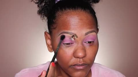 Korean Makeup Transformation: Asian Woman Gains 18 Million Views Without Plastic Surgery