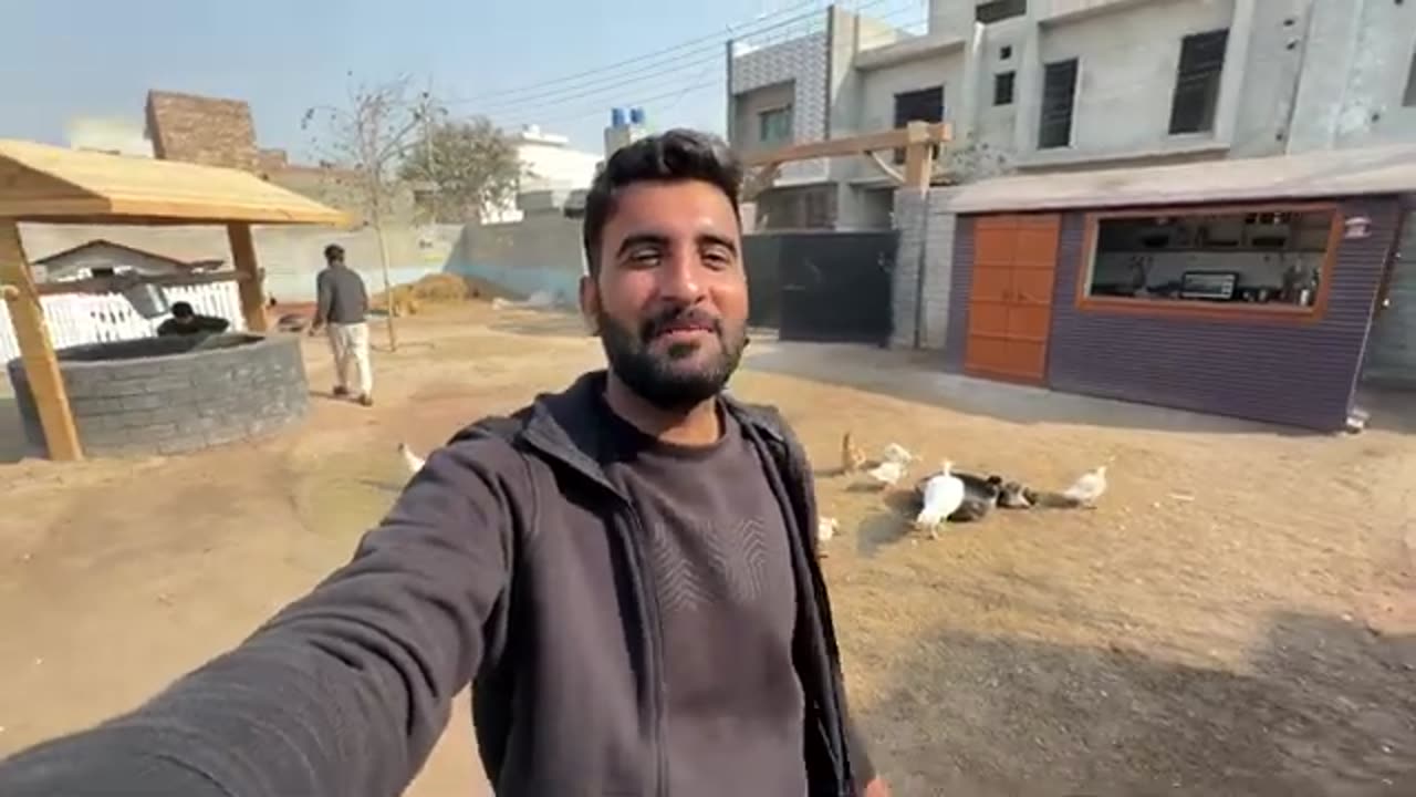 Hamari hiran ajeeb avaje nikal Rahi thi.😰
