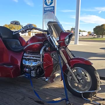 THE BOSS HOSS #truckesvlogs #truckdriver #ourtruckinglife #trucking #longhaultrucker