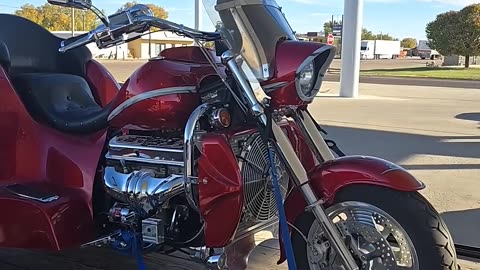 THE BOSS HOSS #truckesvlogs #truckdriver #ourtruckinglife #trucking #longhaultrucker